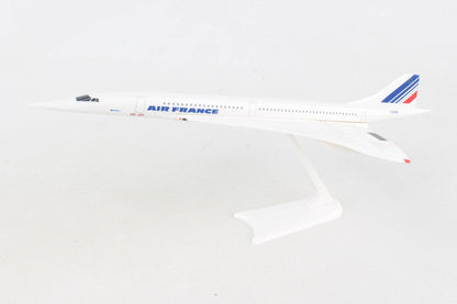 Daron SKR107 Air France Concorde Airplane Skymarks model 1-250