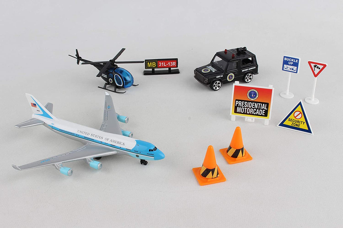 Air Force One United States of America Medium Vehicle & Airplane Playset Toy, 9 Pcs