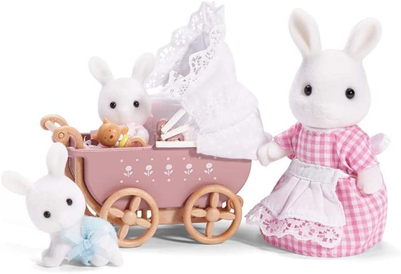Calico Critters Connor & Kerri’s Carriage Ride, Doll Playset, Collectible, Ready to Play