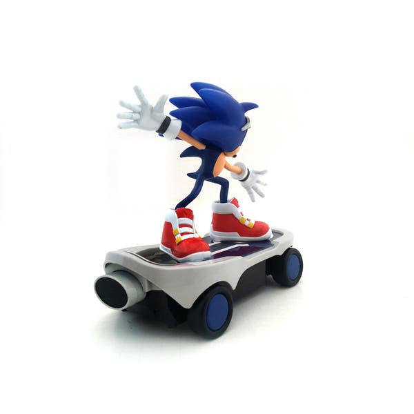 Sonic Free Rider Skateboard Remote Controlled Vehicle, Great RC Car Gift for Sonic the Hedgehog Fans