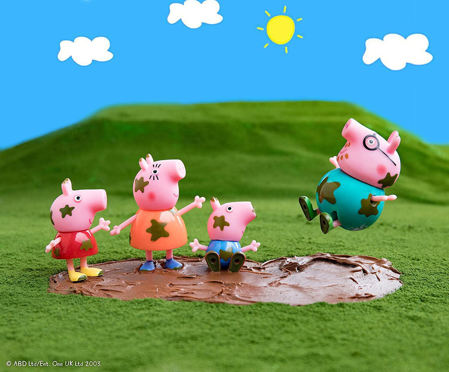 Peppa Pig Muddy Puddles Family 4-Figure Pack, Includes Peppa Pig, brother George, Mummy Pig, and Daddy Pig